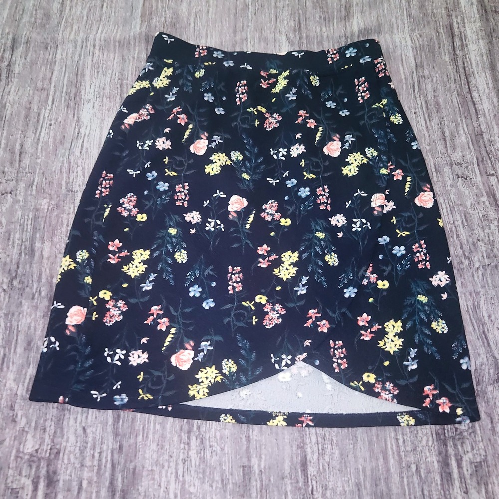 Massini Floral Skirt, Mini Skirt, Multicolor Print, Women's Size Small